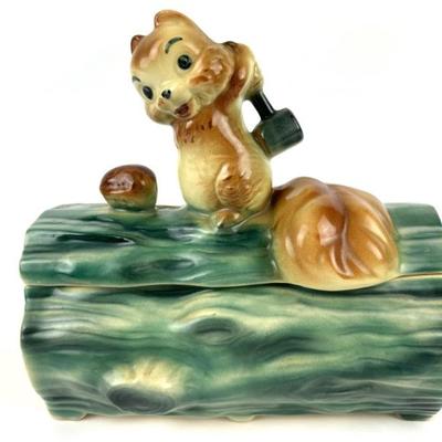 #154 • Brush McCoy Squirrel on a Log Cookie Jar circa 1960
WWW.LUX.BID