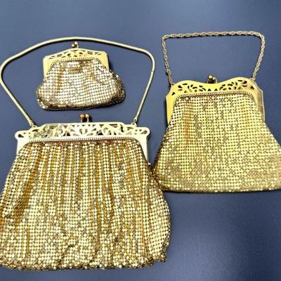 #225 • Whiting & Davis Golden Metal Mesh Ornate Metal Framed Purses - 3 Pieces
WWW.LUX.BID