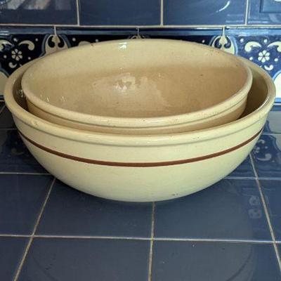 Vintage Ceramic Mixing Bowls Set