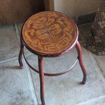 - Art Nouveau Stool Thonet-Style