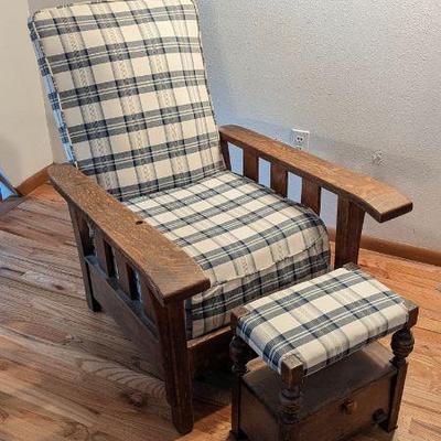 Vintage Royal Easy Chair Recliner & Ottoman