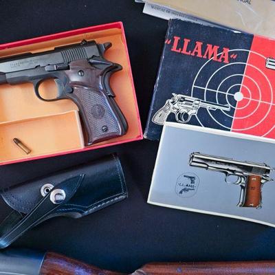 Llama pistol