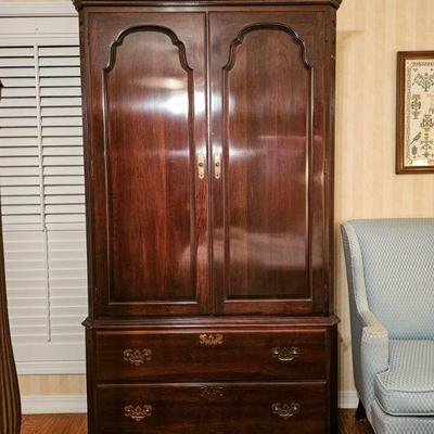 Ethan Allen "Georgian Court" armoire