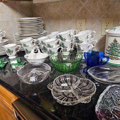 Nikko Christmas China, Hazel Atlas uranium glass bowl