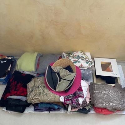 Men's clothing 