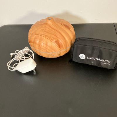Zalik Oil Diffuser | Zalik Essential Oil Diffuser, 550 ml, wood grain, with cord. Also a Laguna Moon bag of Oils. - h. 6.5” x dia. 7.5” in

