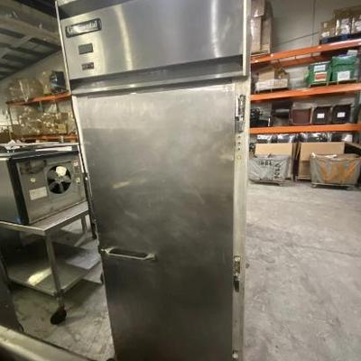 https://auctions4america.proxibid.com/Auctions-4-America/University-of-Miami-Athletic-Kitchen/event-catalog/265428