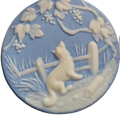 Jasperware Button fox and grapes all painted 