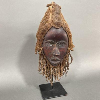 Lot 123 | Carved Wooden Dan Mask
