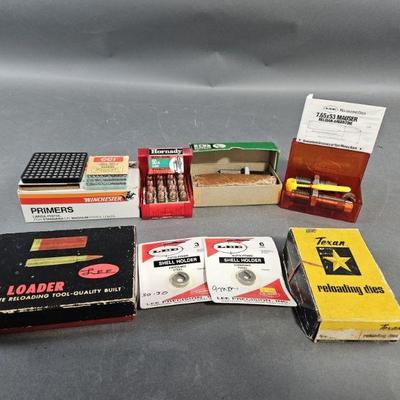 Lot 287 | Vtg Large Pistol Primers and More
