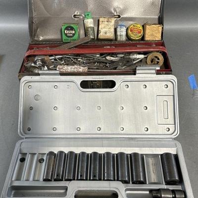 Lot 367 | Vintage Powr-Kraft Toolbox, Tools, & More
