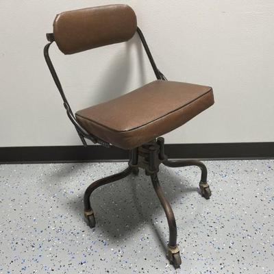 Lot 239 | Vintage Adjustable Rolling Chair
