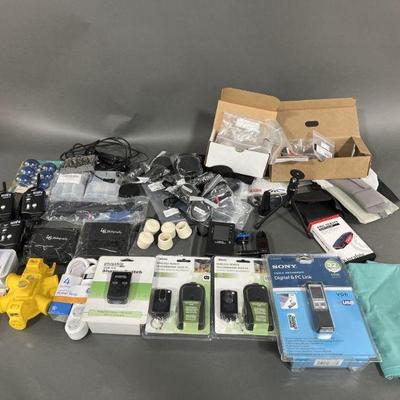 Lot 235 | Big Lot of Electronics Some New & More
