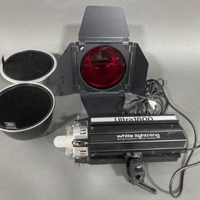 Lot 165 | Ultra 1800 White Lighting with Flash & More
