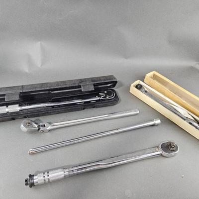 Lot 298 | Torque Wrenches
