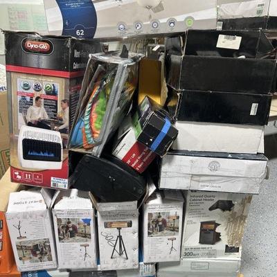 Lot 450 | Pallet of Heaters, Telescope and More!
