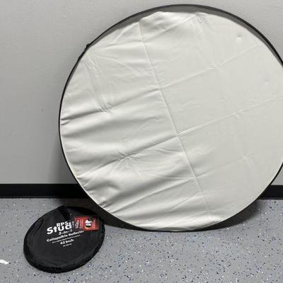 Lot 225 | Pair of RPS 5 in 1 42 Inch Reflectors
