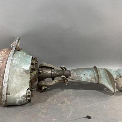 Lot 445 | Vintage Johnson Boat Motor
