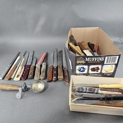 Lot 386 | Antique Knifes and More
