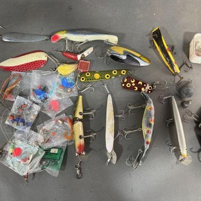 Lot 339 | Vintage Fishing Lures Wood, Metal, Plastic Etc.
