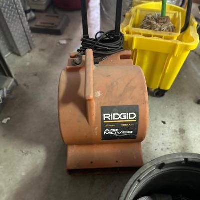 Rigid 3 speed 1600GPM Air Mover 