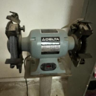Delta Model NO. 23-880 Bench Grinder