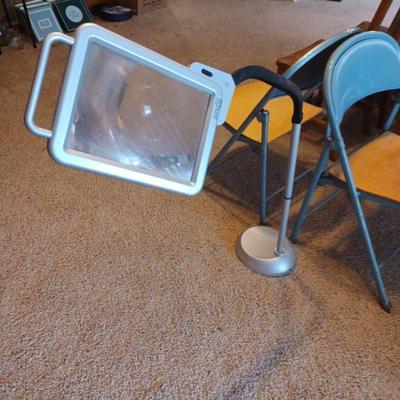 Magnifying lamp