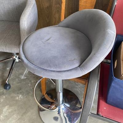 Pmair of stools