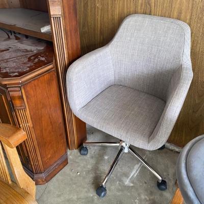 Desk chair