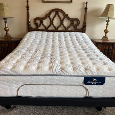 Queen Size Serta Adjustable Bed with headboard etc
$350.00