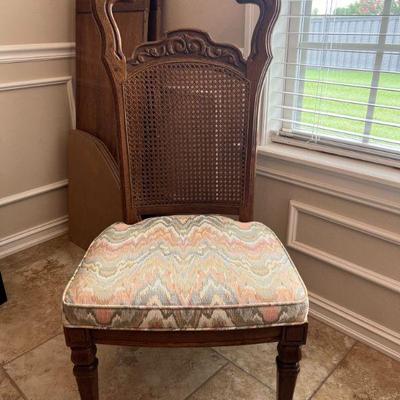 Dining Table and Six Chairs with Two Leaves and a set of Pads
$250.00
