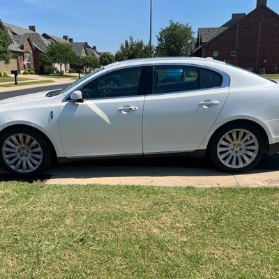 2013 Lincoln MKS
54,100 miles
$12,500.00