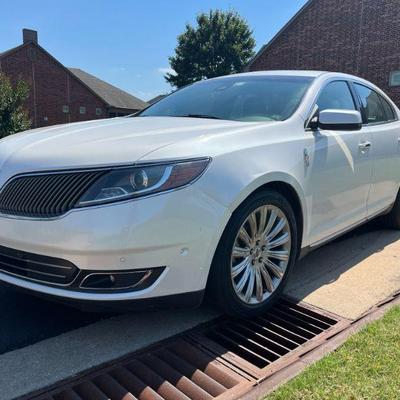 2013 Lincoln MKS
54,100 miles
$12,500.00