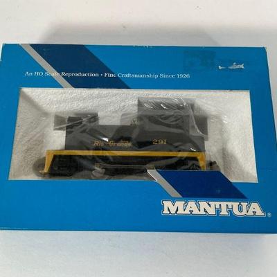Mantua Davenport Diesel Locomotive