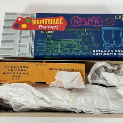 Roundhouse Train Car Model