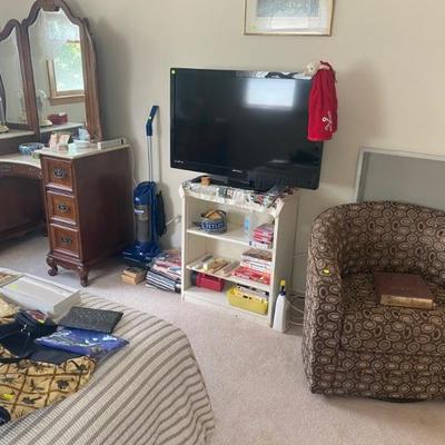 Estate Sale By Olga in Piscataway NJ