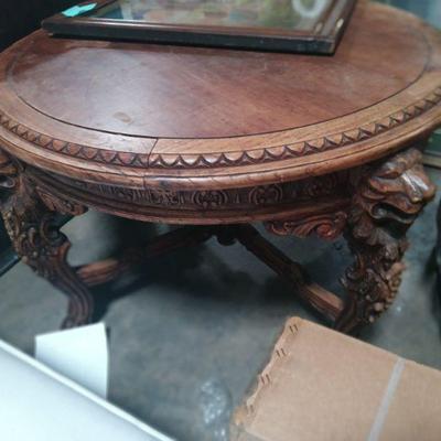 ANTIQUE CCARVED WOOD TABLE