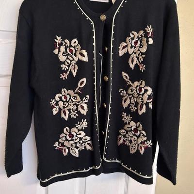 Jantzen • Knit Cardigan • Size M • $16.50