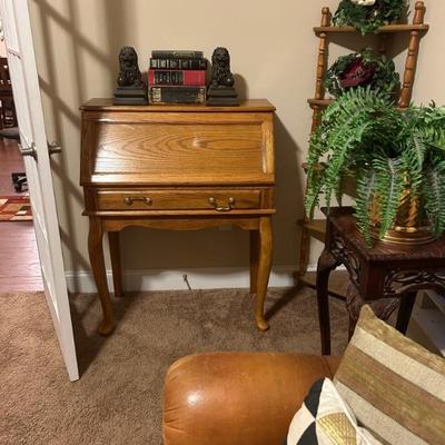 “Parlor’ • Vignette