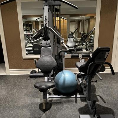 Universal Gym 