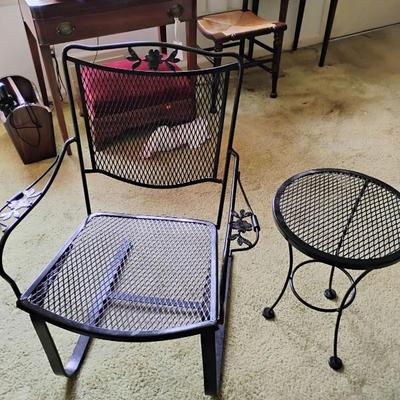 Wr.iron “bouncer” chair