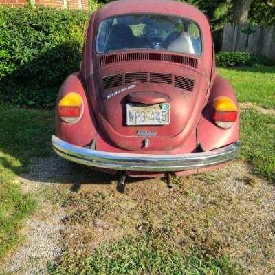 1973 VW Beetle - 1 owner. It runs!