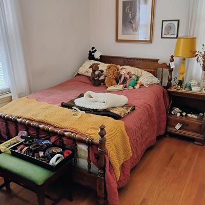 Ethan Allen Full-size bed . 