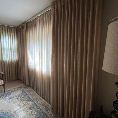 All curtains and linens for sale