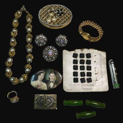 Collection Vintage Costume Jewelry, Ladies Articles, MIRIAM HASKELL
