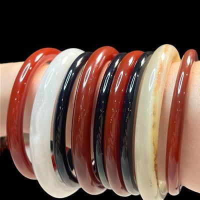 Collection Carnelian and Onyx Bangle Bracelets