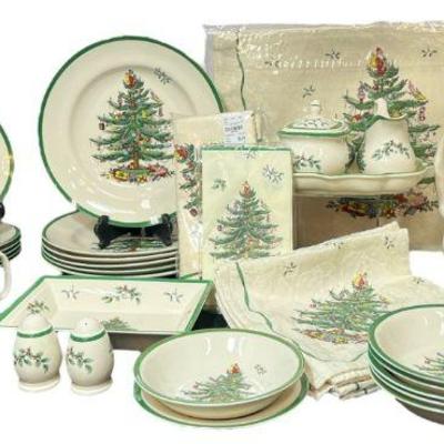 SPODE Christmas Tree Porcelain Dinnerware Service for 6