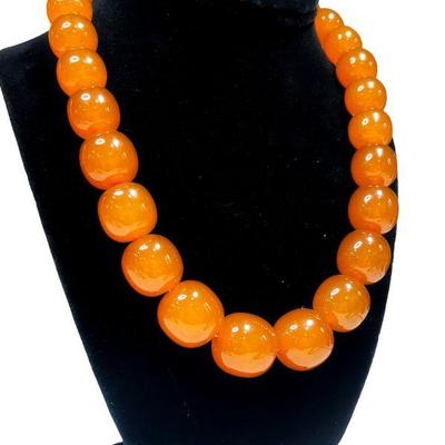 Old Amber Graduated Ball Necklace