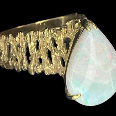 14k Gold and Opal Ring