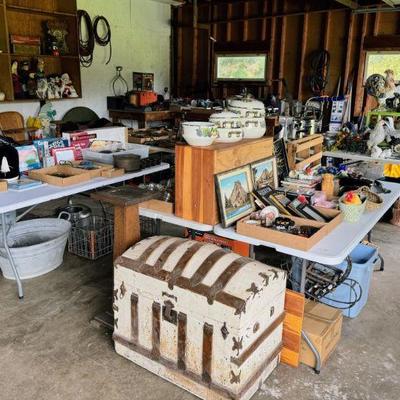 Estate sale photo